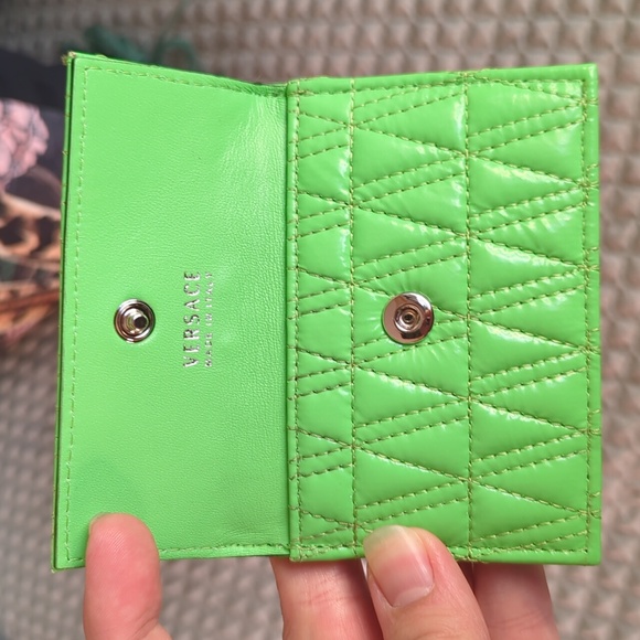 ⚡ FLASH SALE - VERSACE Virtus Quilted Leather Card Holder - Picture 8 of 9